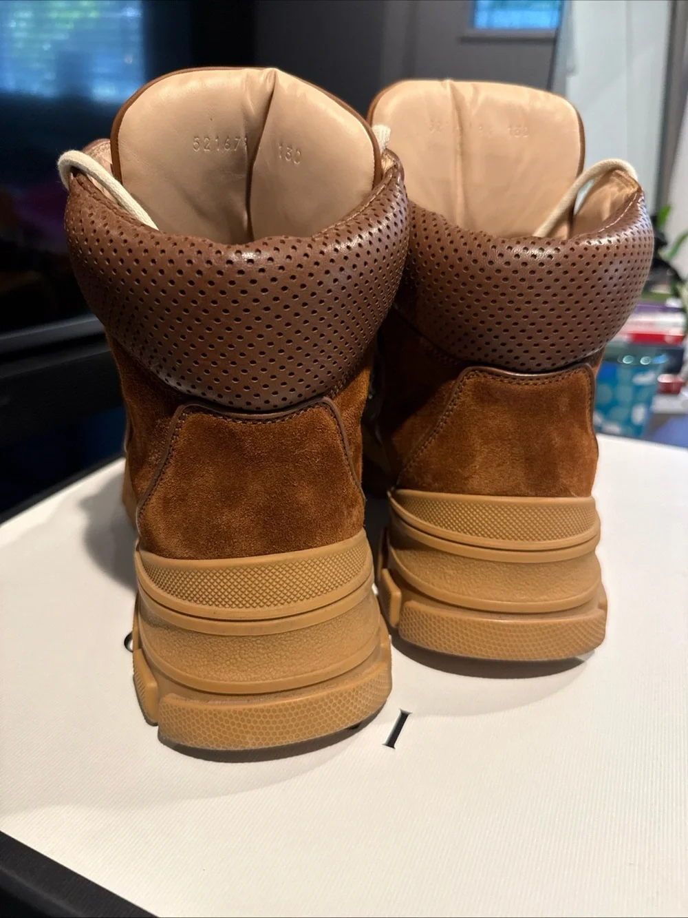 GUCCI GG Monogram Canvas Suede Flashtrek Hiking Boot Tan Brown Sz 8.5